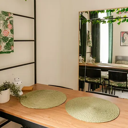 Dolce Centre Apartment *